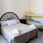 בית הארחה Nima Holidays *