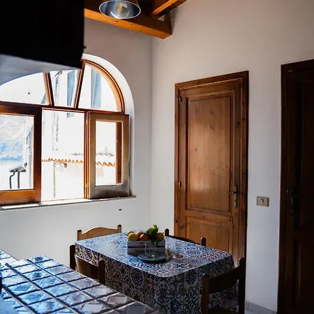 Affittacamere Nima Holidays Canneto (Lipari)