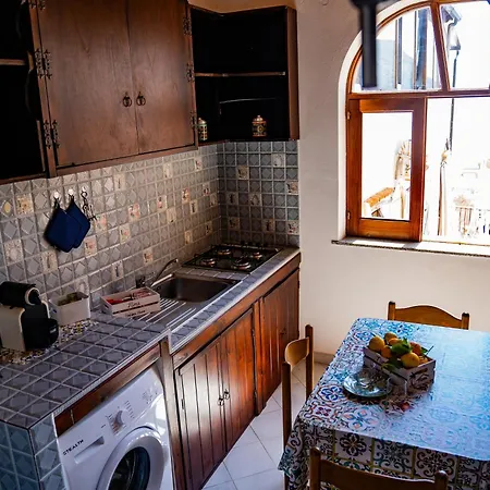 Affittacamere Nima Holidays Canneto (Lipari)
